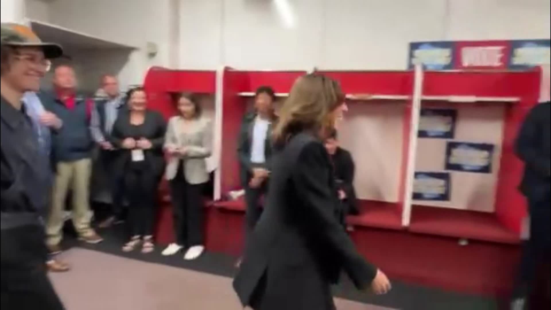 Kamala Harris greets members of the UW-Madison women’s volleyball team